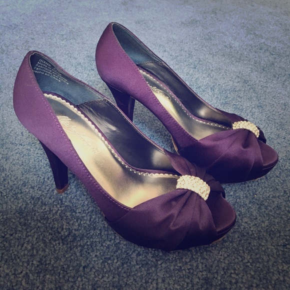 Michelangelo Diana lapis heels with crystal accent - Picture 1 of 6